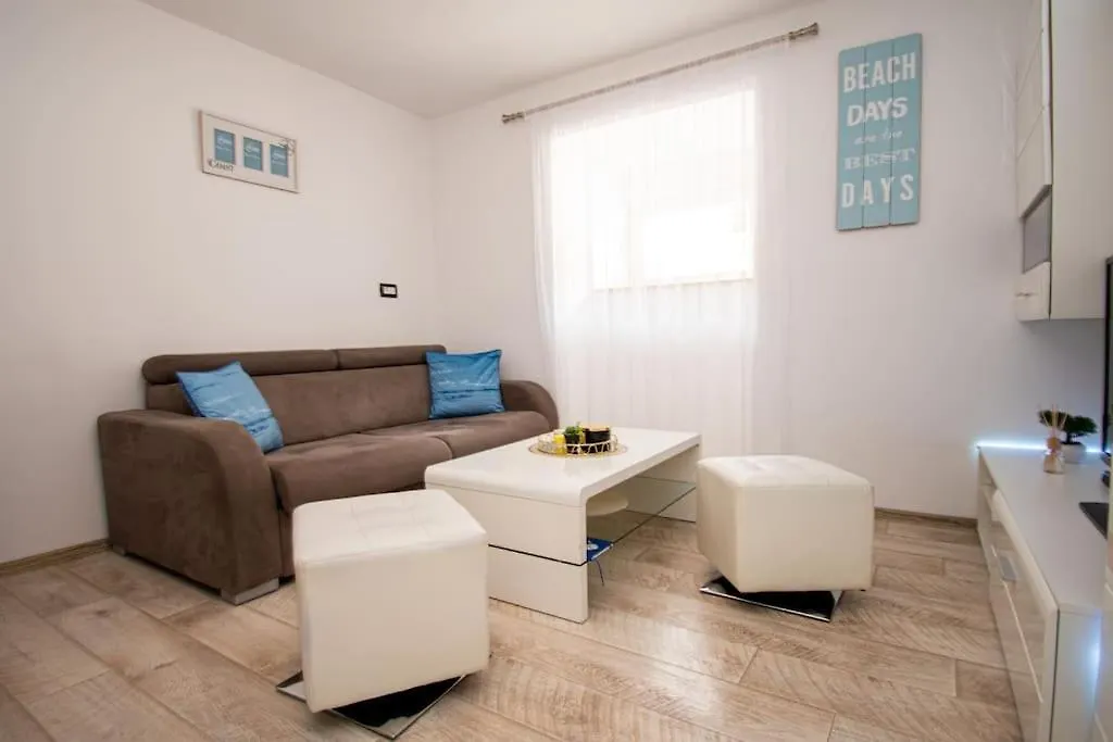 Apartment Marina In Pula