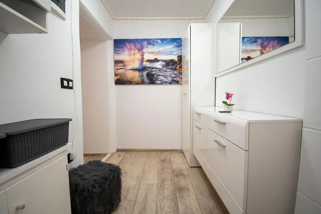Apartment Marina In Pula